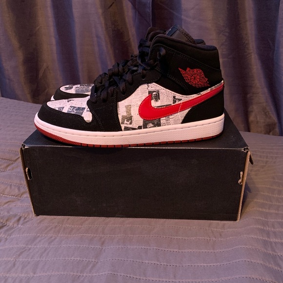 Air Jordan 1 Mid Newspaper Times - Picture 3 of 3